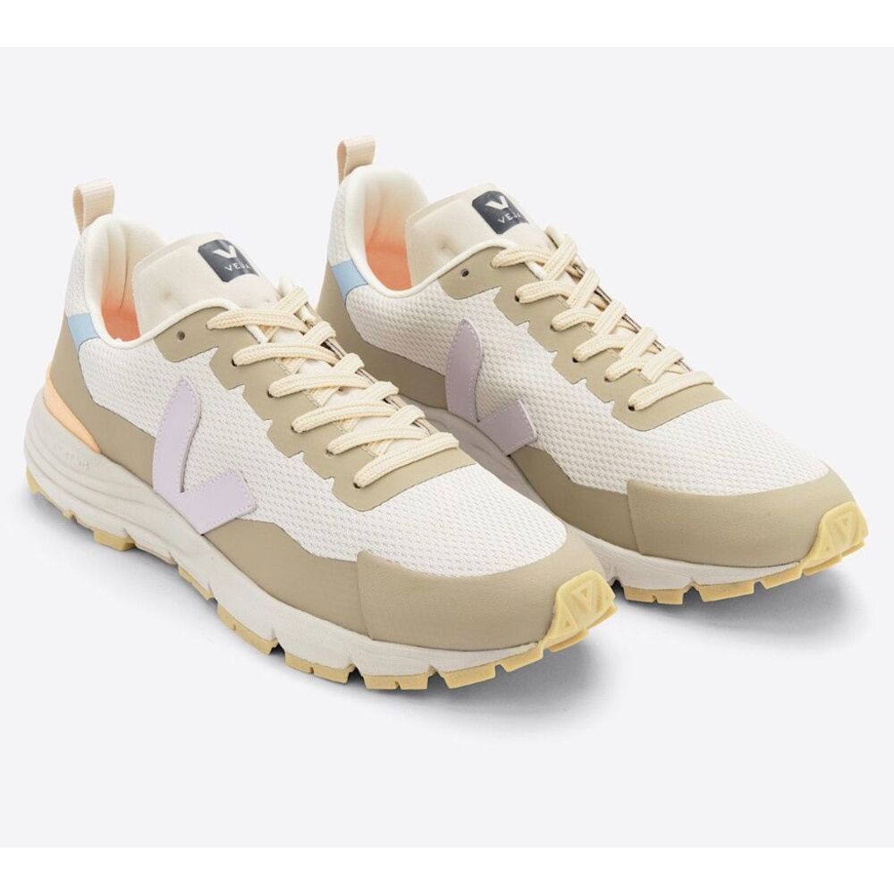 Veja Dekkan Alveomesh Sneaker Womens Sz 40/ US 9, $155